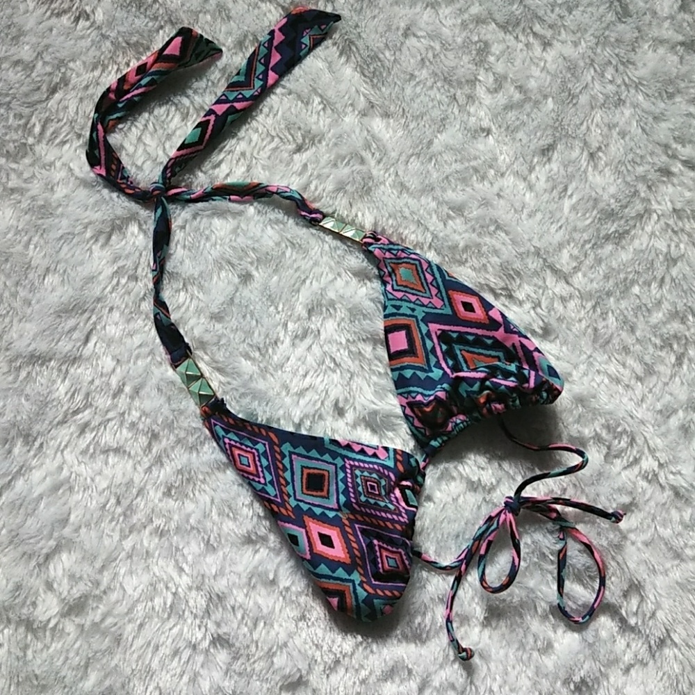 L/XL: Swim Top